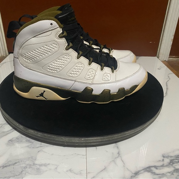 Air Jordan 9 Retro 2015 EUC - Picture 2 of 8